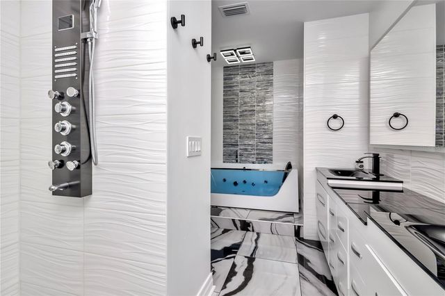 1209 E CUMBERLAND AVENUE 1701, Tampa, FL 33602