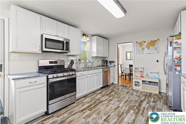 407 Jones Street, Portland Boro, PA 18343