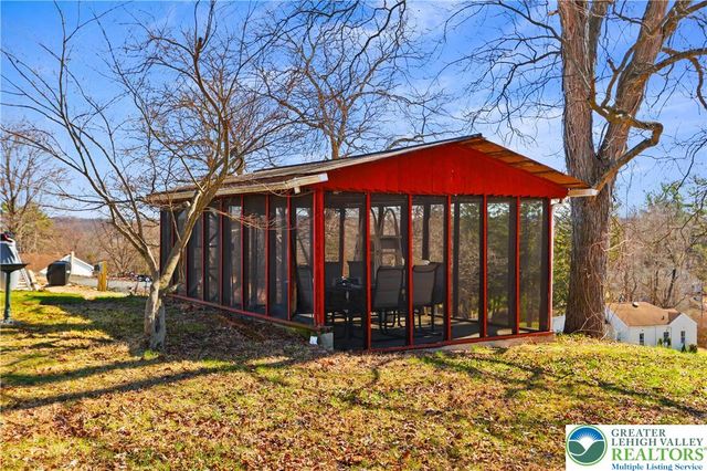 407 Jones Street, Portland Boro, PA 18343