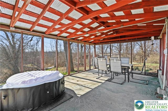 407 Jones Street, Portland Boro, PA 18343