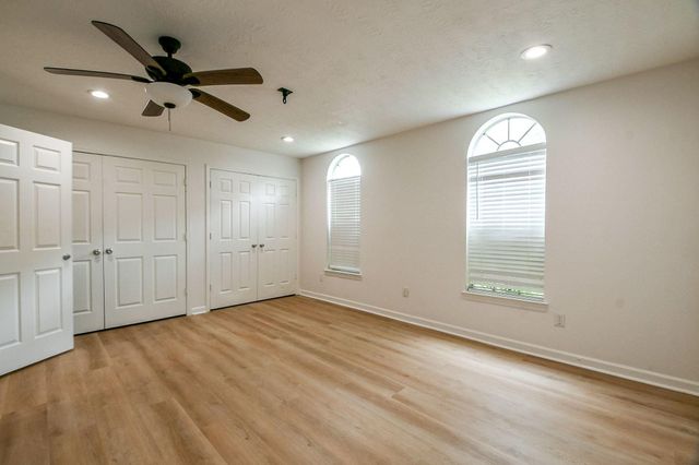 7915 Quail Meadow Drive, Houston, TX 77071