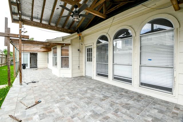 7915 Quail Meadow Drive, Houston, TX 77071