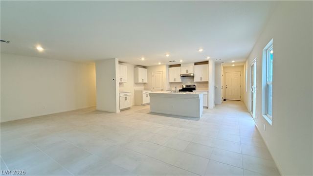 9249 Innot Avenue, Las Vegas, NV 89148