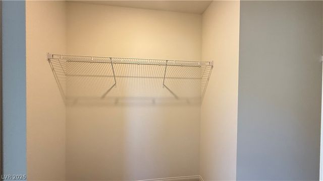 9249 Innot Avenue, Las Vegas, NV 89148