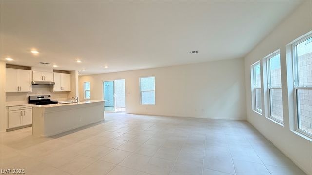 9249 Innot Avenue, Las Vegas, NV 89148