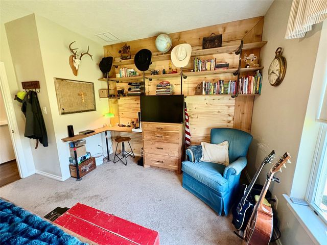 169 Fm 1696, Huntsville, TX 77340