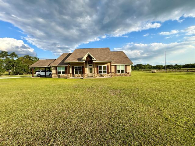 169 Fm 1696, Huntsville, TX 77340