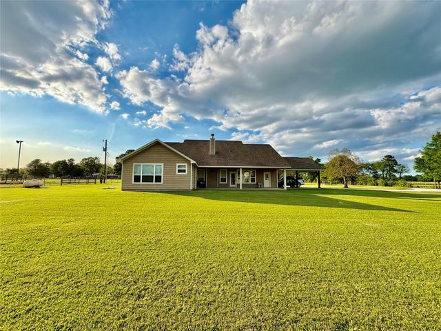 169 Fm 1696, Huntsville, TX 77340
