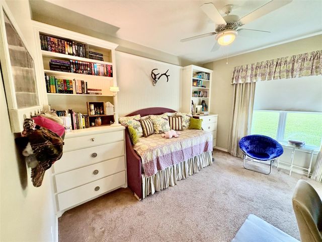 169 Fm 1696, Huntsville, TX 77340