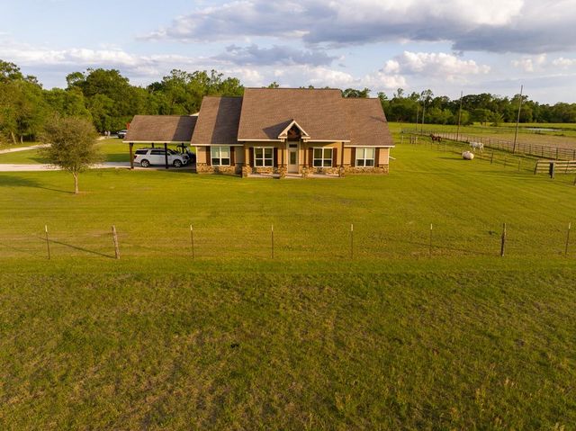169 Fm 1696, Huntsville, TX 77340