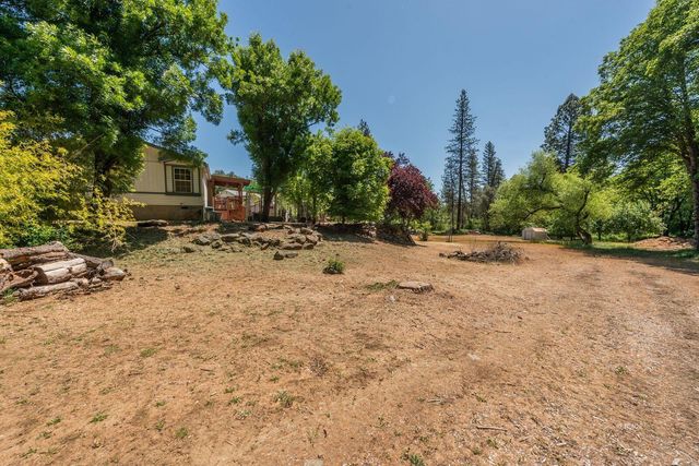 31 Rocky Road, Weaverville, CA 96093