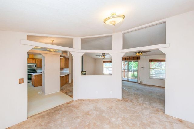 31 Rocky Road, Weaverville, CA 96093