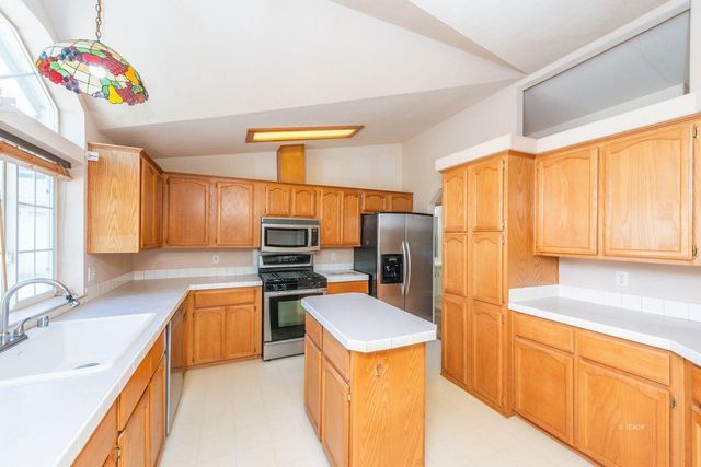 31 Rocky Road, Weaverville, CA 96093