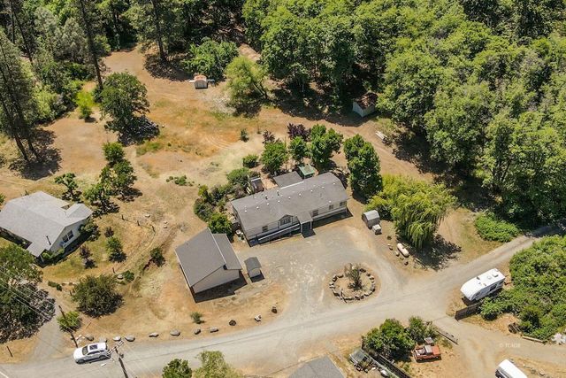 31 Rocky Road, Weaverville, CA 96093