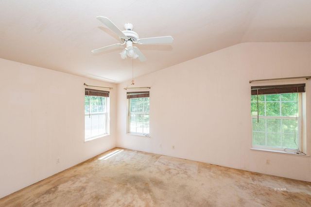 31 Rocky Road, Weaverville, CA 96093