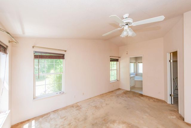 31 Rocky Road, Weaverville, CA 96093