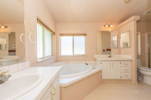 31 Rocky Road, Weaverville, CA 96093
