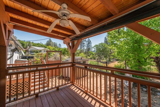 31 Rocky Road, Weaverville, CA 96093