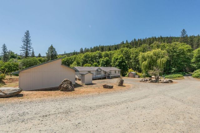 31 Rocky Road, Weaverville, CA 96093