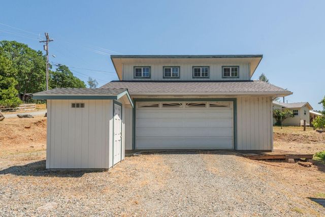 31 Rocky Road, Weaverville, CA 96093