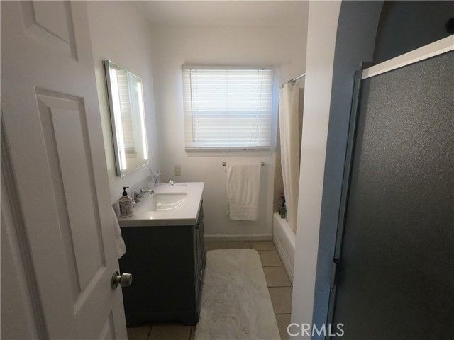 9812 S Denker, Los Angeles, CA 90047