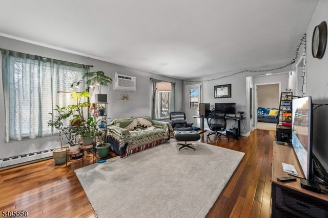 69 Farm Rd, Hillsborough Twp., NJ 08844