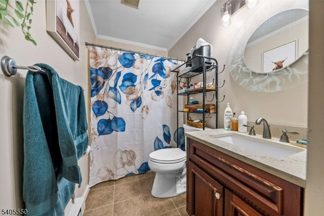 69 Farm Rd, Hillsborough Twp., NJ 08844