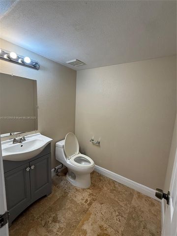 3745 NE 171st St 40, North Miami Beach, FL 33160