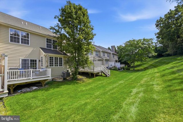 1221 DERRY LN, West Chester, PA 19380