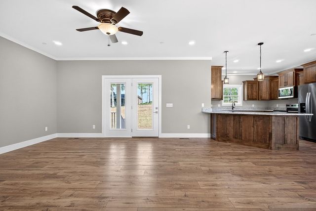 4605 Shipley Rd, Cookeville, TN 38501
