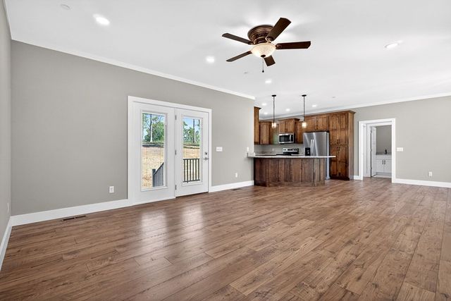 4605 Shipley Rd, Cookeville, TN 38501