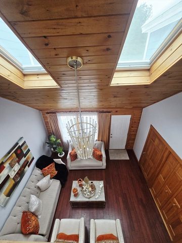 20 Farm Pond Rd, Dracut, MA 01826