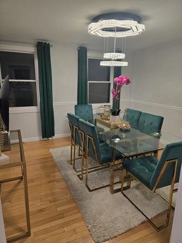 20 Farm Pond Rd, Dracut, MA 01826