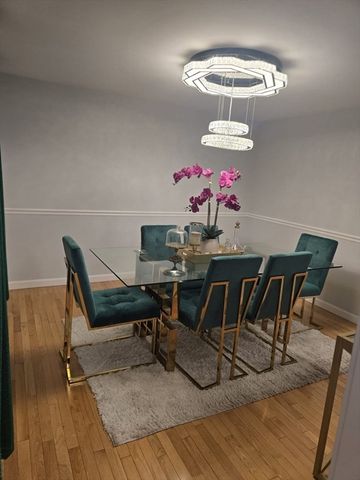 20 Farm Pond Rd, Dracut, MA 01826