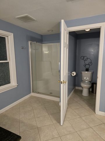 20 Farm Pond Rd, Dracut, MA 01826