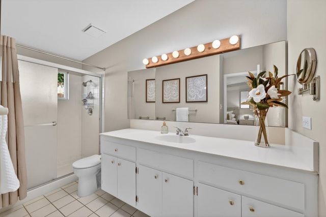 4952 Clear Cir, Carmichael, CA 95608