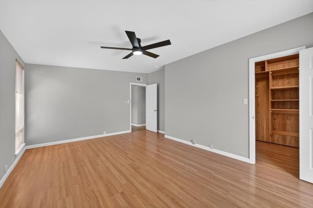 4952 Clear Cir, Carmichael, CA 95608