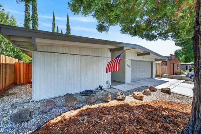 4952 Clear Cir, Carmichael, CA 95608