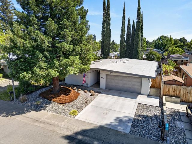 4952 Clear Cir, Carmichael, CA 95608