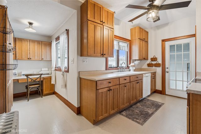 102 S Kennedy Avenue, Madrid, IA 50156