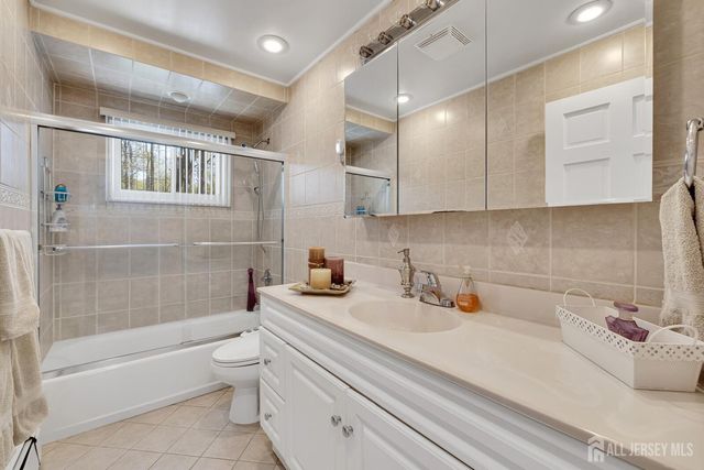 242 Amherst Avenue, Colonia, NJ 07067