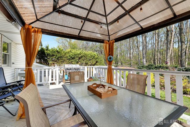 242 Amherst Avenue, Colonia, NJ 07067