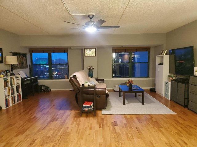 270 E Highland AVENUE #1244, Milwaukee, WI 53202