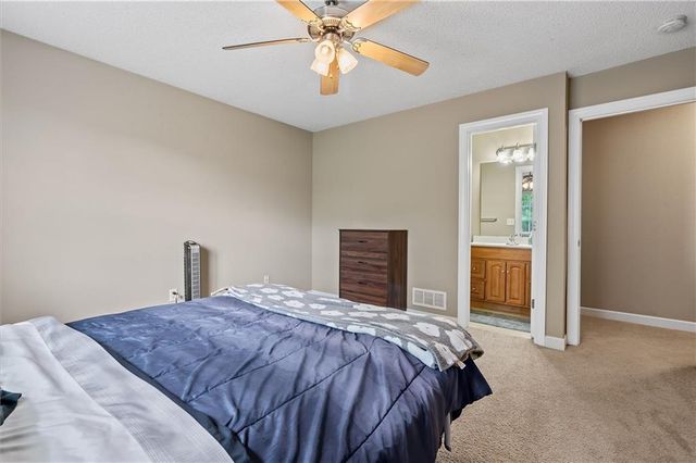 9001 SW Gala Drive, Blue Springs, MO 64064