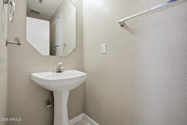 4634 E HOPI Avenue, Mesa, AZ 85206