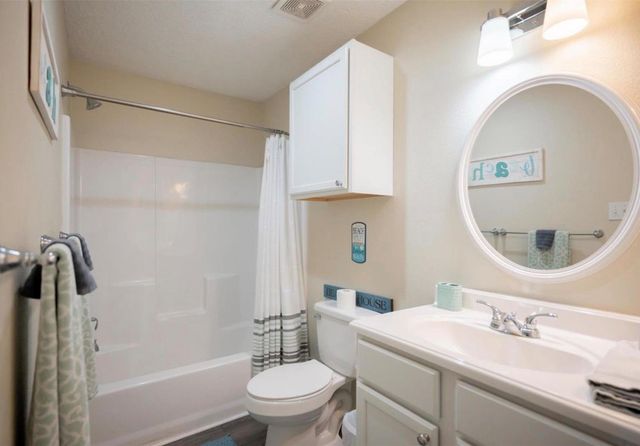 12919 Coronado Drive, Freeport, TX 77541