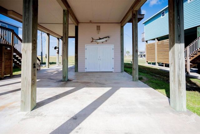 12919 Coronado Drive, Freeport, TX 77541