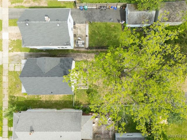 2215 South Avenue, Niagara Falls, NY 14305