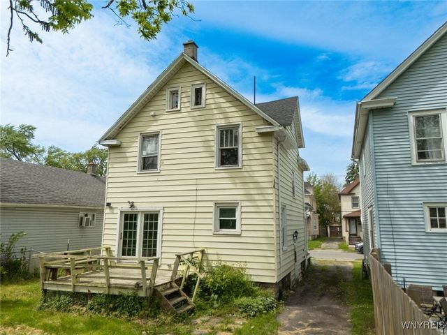 2215 South Avenue, Niagara Falls, NY 14305