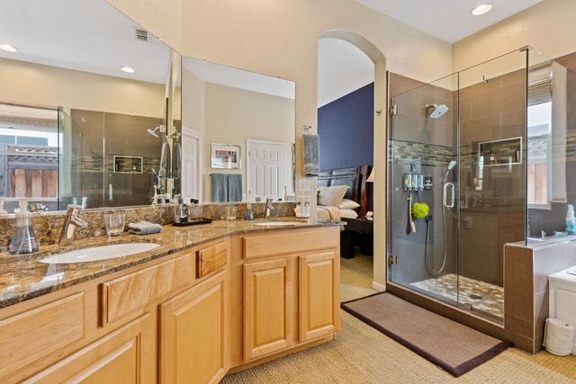 2618 Baybridge St, Sacramento, CA 95833